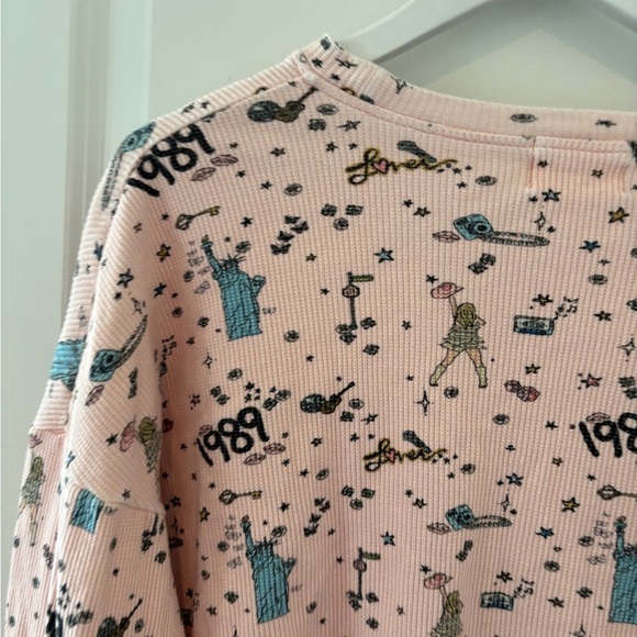 Taylor Swift Swifties Adult  Summer Beach Lovely Lounge Set Size Large - Picture 12 of 14